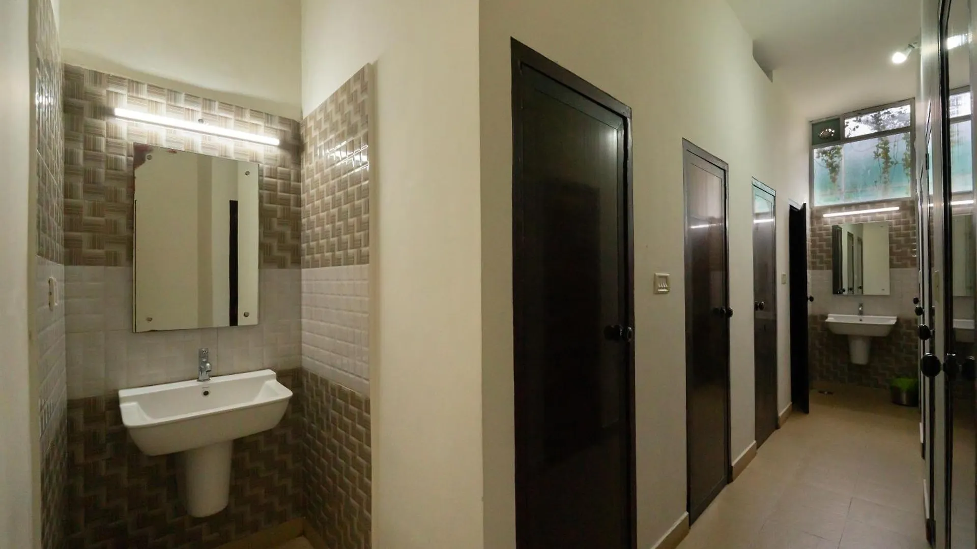 The Sanihara Hotel & Resort Витхири