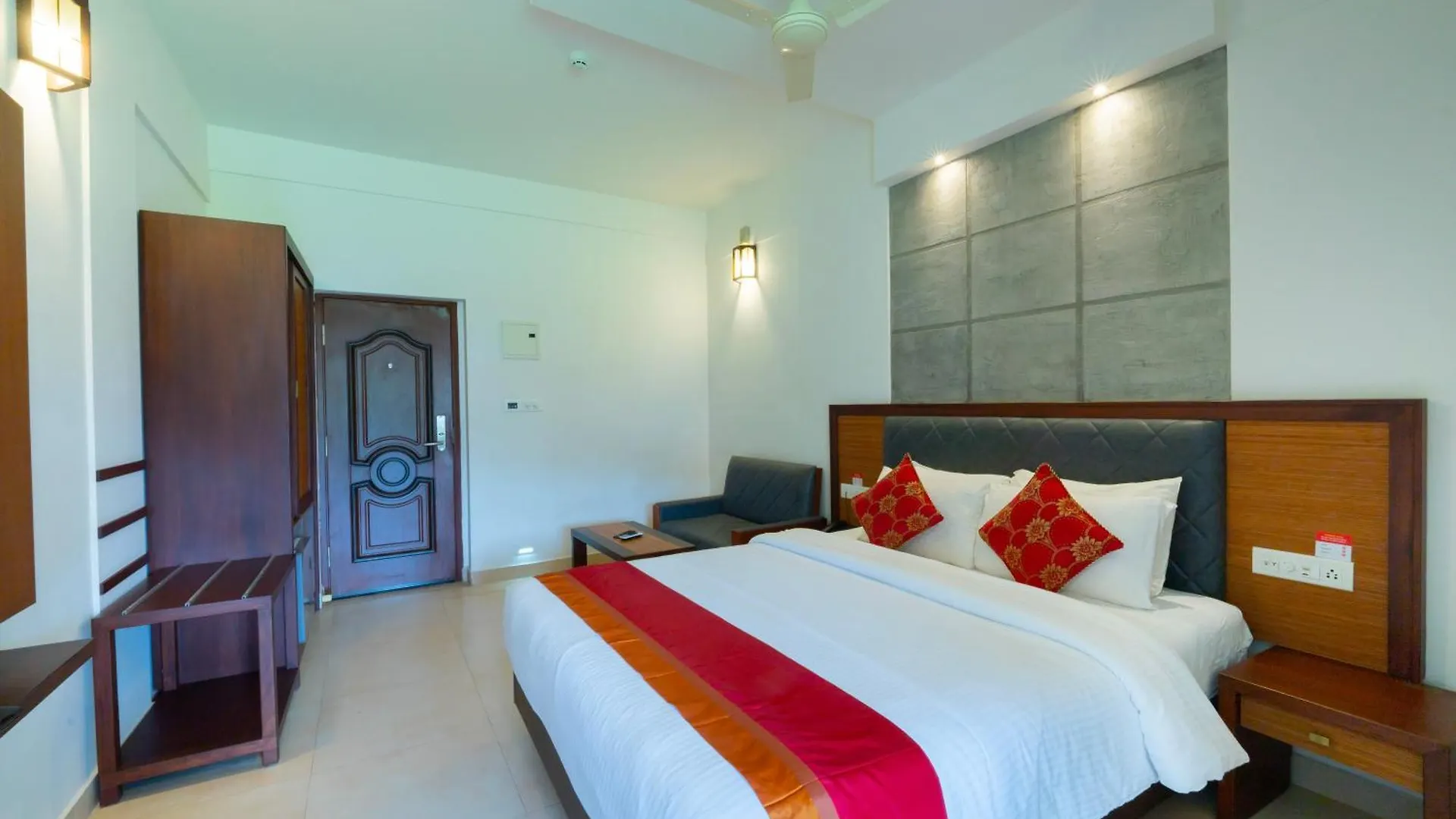 The Sanihara Hotel & Resort Витхири 3*,  Индия