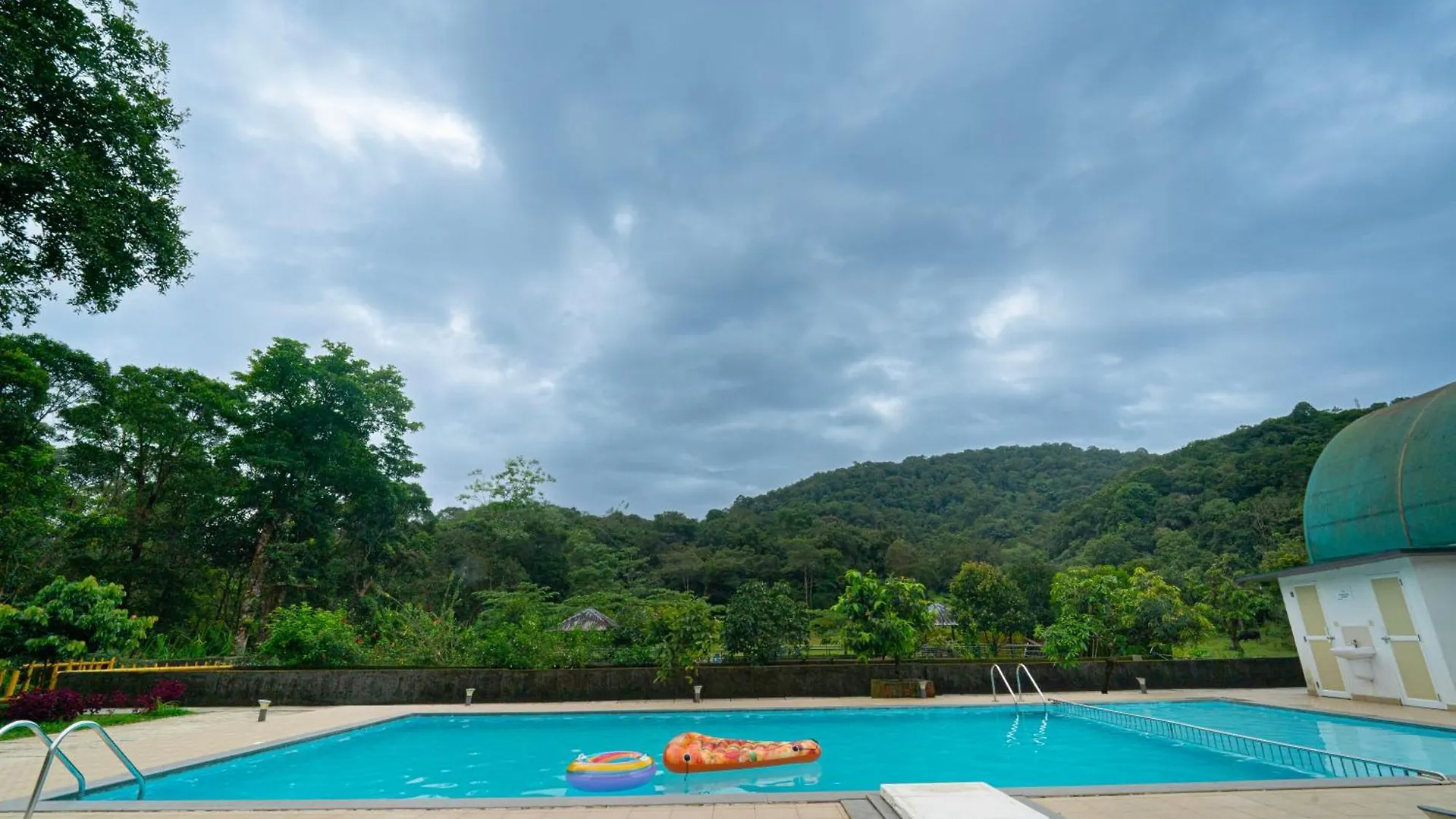 The Sanihara Hotel & Resort Витхири 3*,  Индия